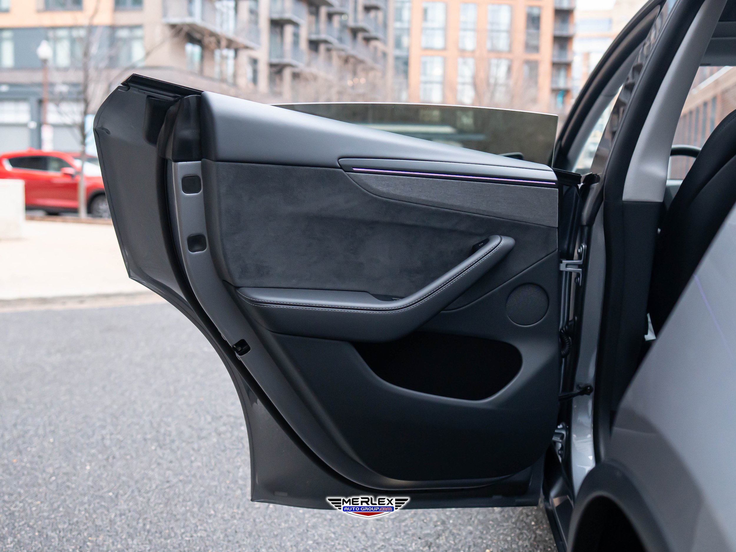 Used 2026 Tesla Model Y Long Range RWD image 36