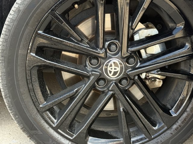 Used 2025 Toyota Camry SE FWD image 10