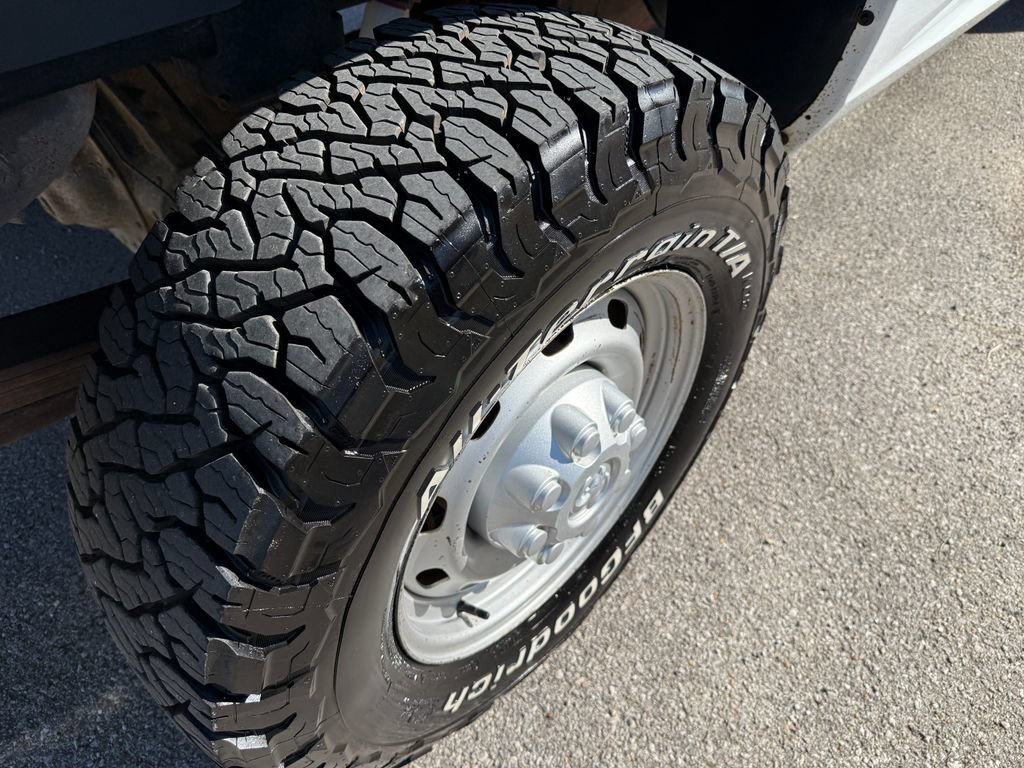 Used 2010 Dodge Ram 2500 Truck ST w/ ST Popular Equipment Group AWD/4WD image 19