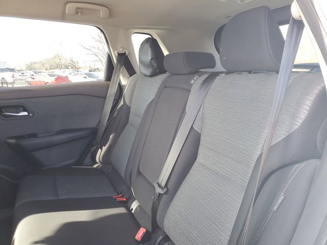 Used 2023 Nissan Rogue SV image 8
