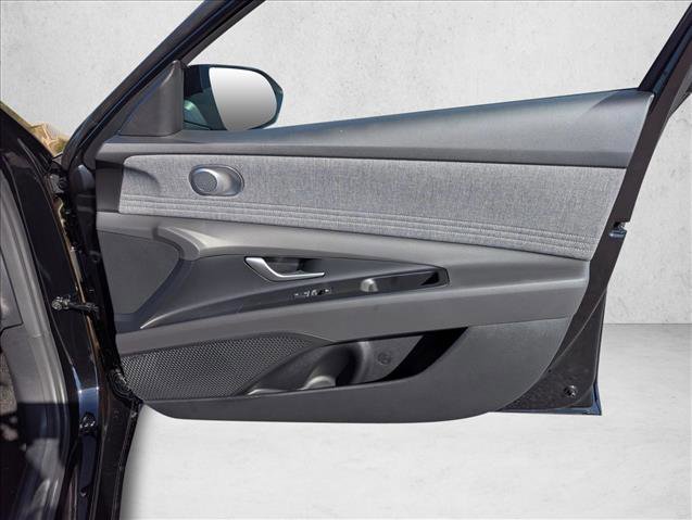 New 2026 Hyundai Elantra Limited image 27