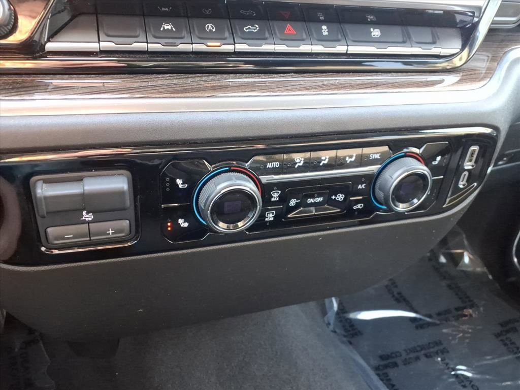 Used 2025 Chevrolet Silverado 1500 LT image 16