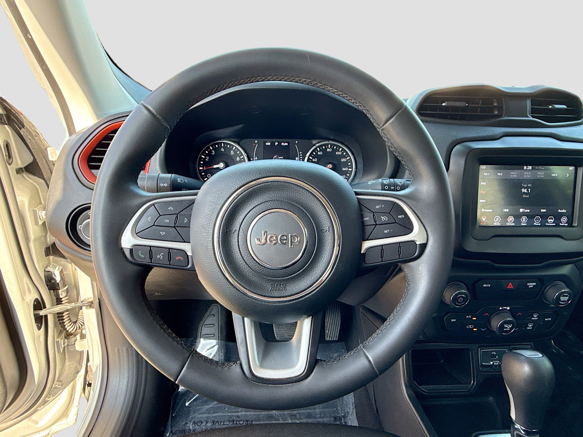 Used 2020 Jeep Renegade Latitude image 37