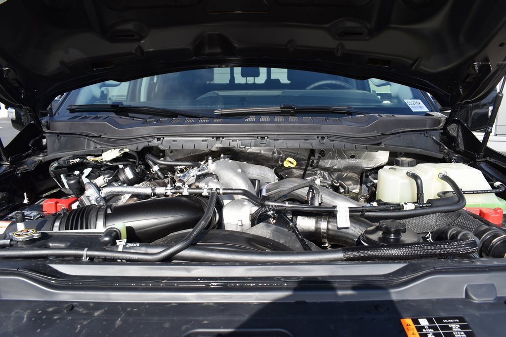 Used 2025 Ford F350 Lariat w/ FX4 Off-Road Package image 36