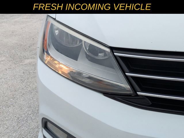 Used 2016 Volkswagen Jetta Sport image 8