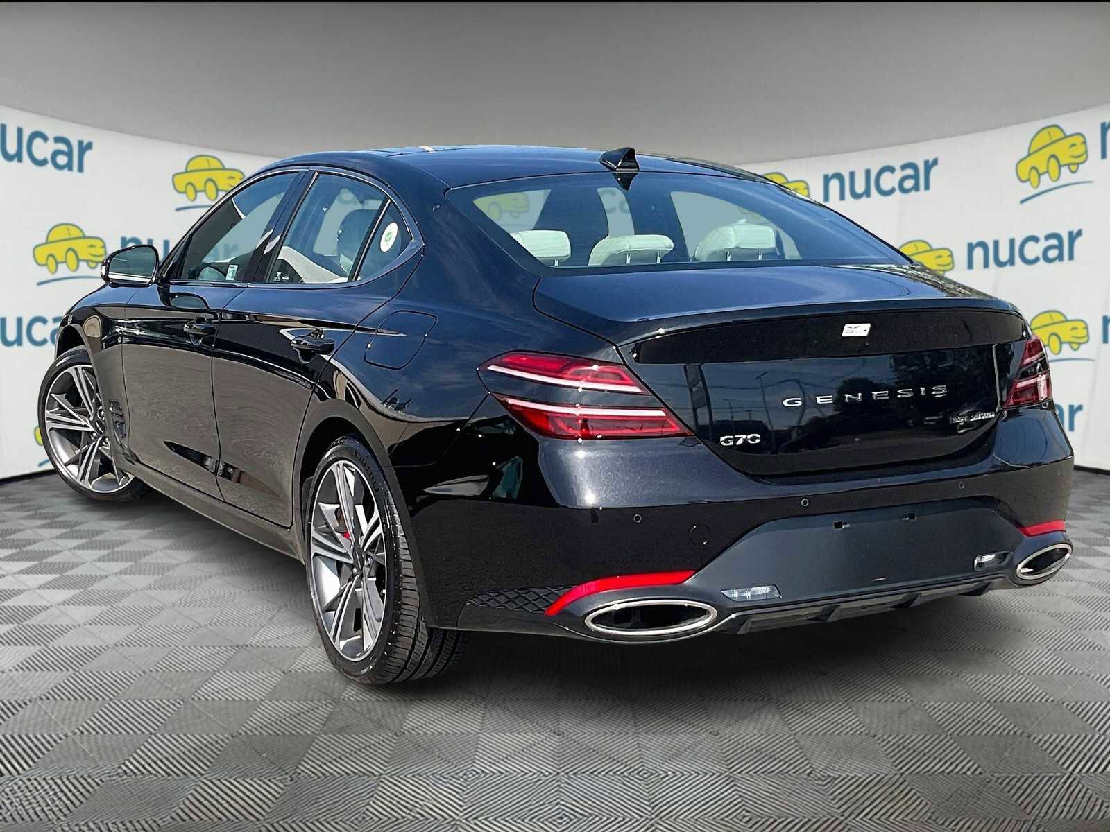 Used 2025 Genesis G70 3.3T Advanced w/ Sport Prestige Package image 4