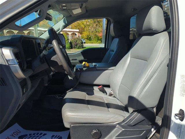 Used 2023 Ford F550 4x4 Regular Cab Super Duty image 18