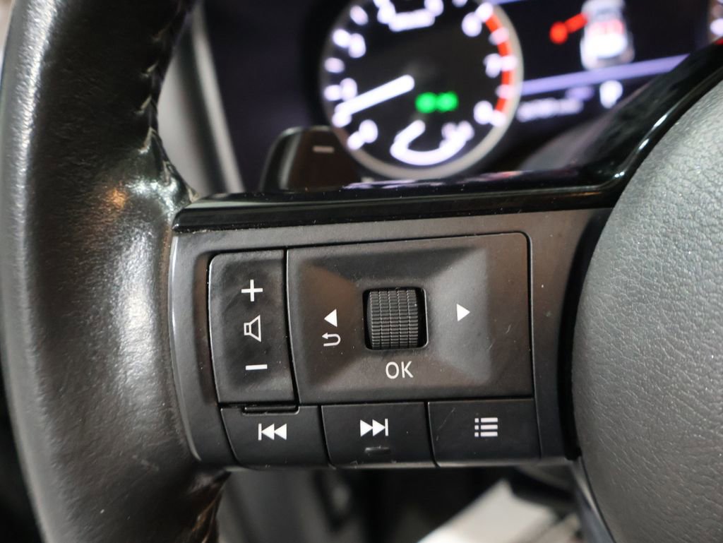 Used 2023 Nissan Rogue SV w/ SV Premium B Package image 35