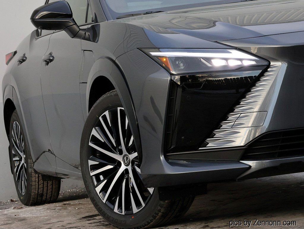 New 2026 Lexus RZ 350e 2WD w/ Technology Package image 4