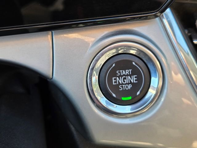 Certified 2025 Chevrolet Trax LT w/ LT Convenience Package image 36