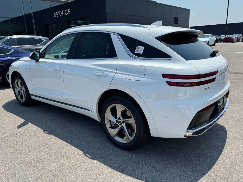 Certified 2026 Genesis GV70 2.5T Advanced AWD/4WD image 5
