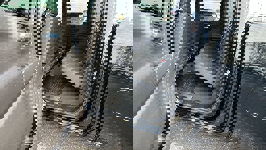 New 2025 Chevrolet Silverado 1500 Custom image 15