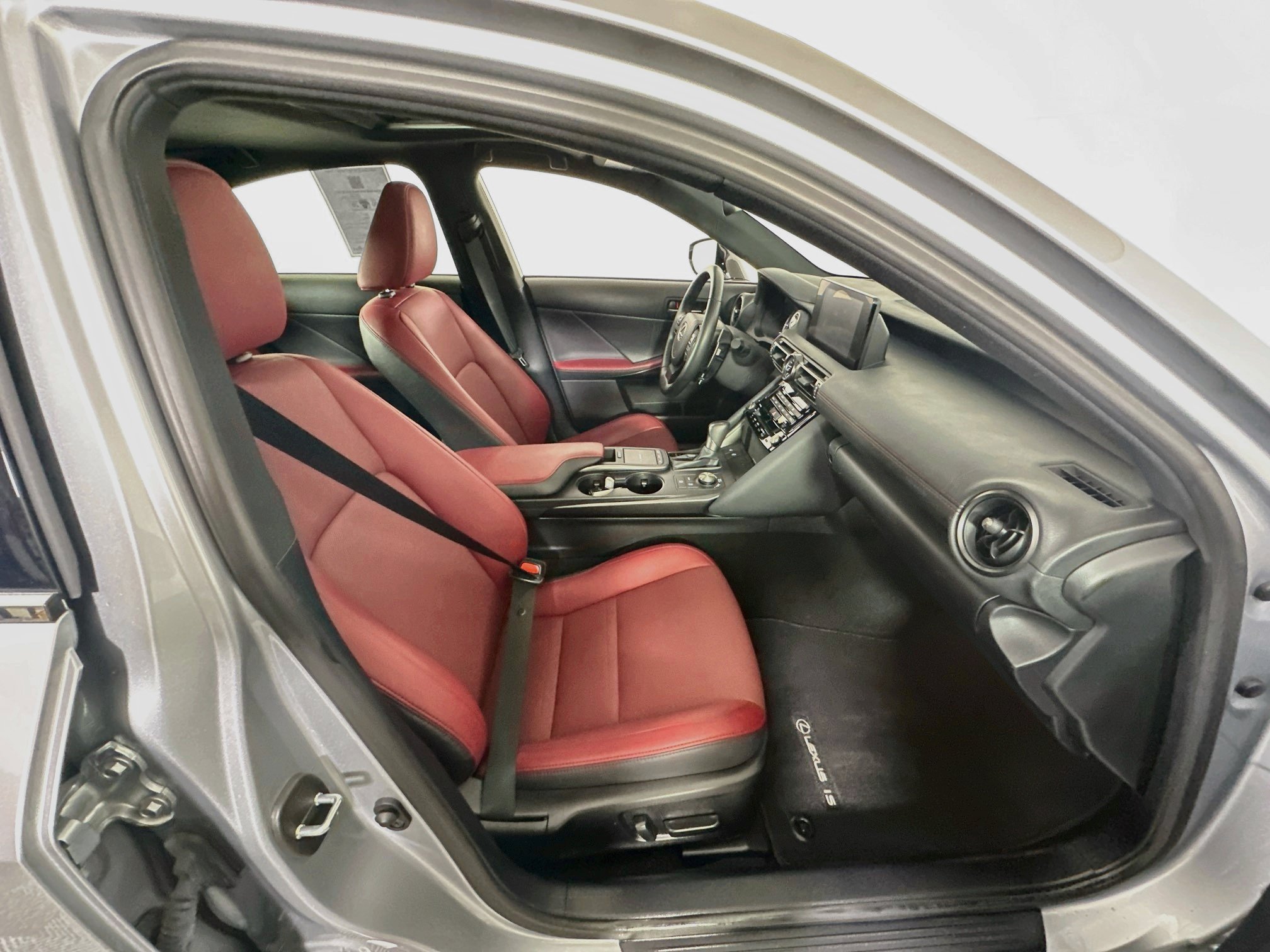 Used 2025 Lexus IS 350 F Sport w/ Accessory Package RWD image 32