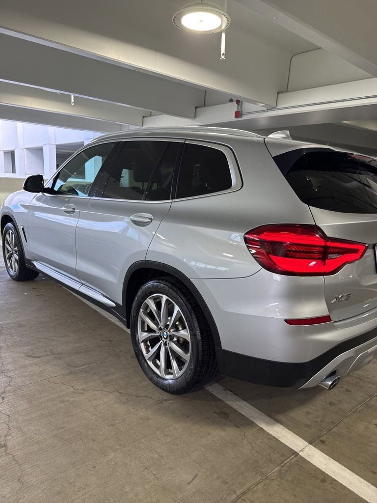 Used 2019 BMW X3 xDrive30i w/ Premium Package AWD/4WD image 5