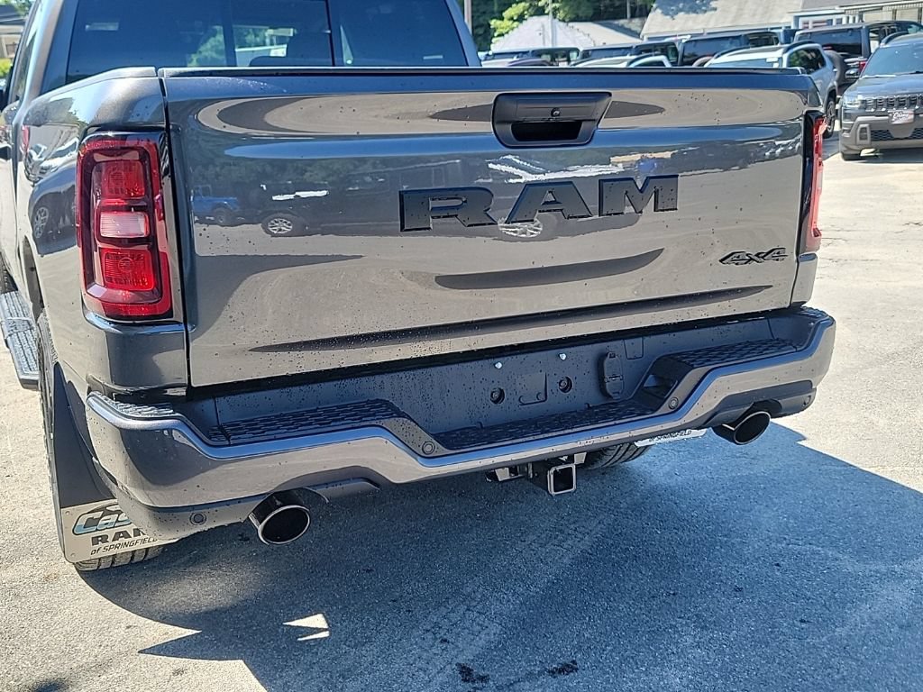 New 2026 RAM 1500 Express AWD/4WD image 4