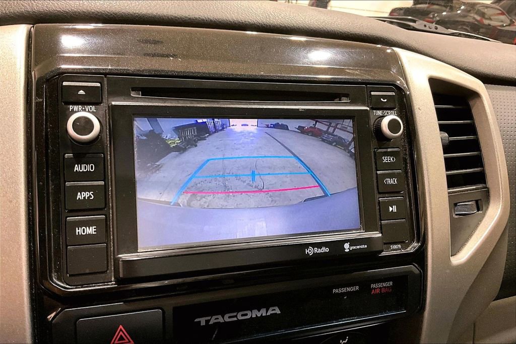 Used 2015 Toyota Tacoma 4x4 Double Cab w/ TRD Sport Package image 18