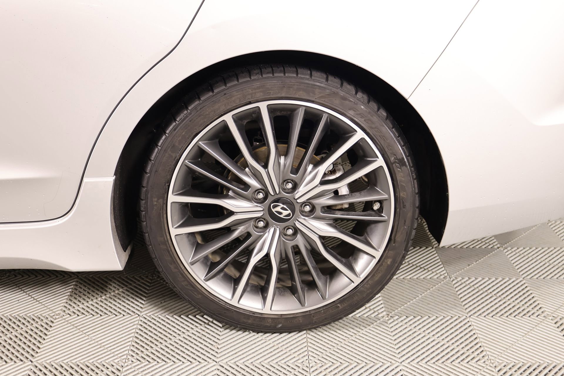 Used 2018 Hyundai Elantra Sport w/ Sport Premium Package 03 image 20