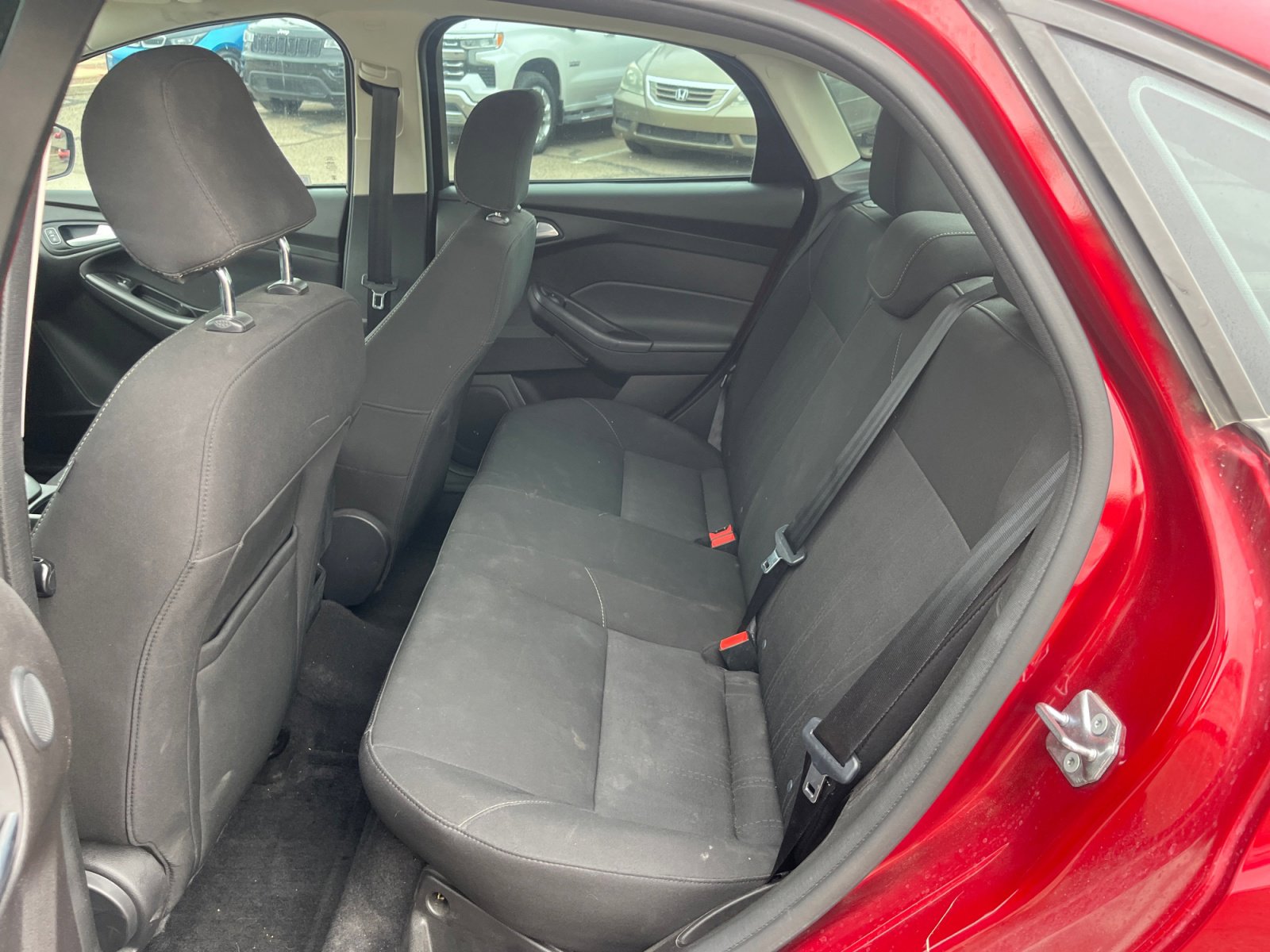 Used 2017 Ford Focus SEL image 17