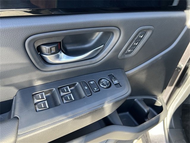 Used 2025 Honda Pilot Touring image 15