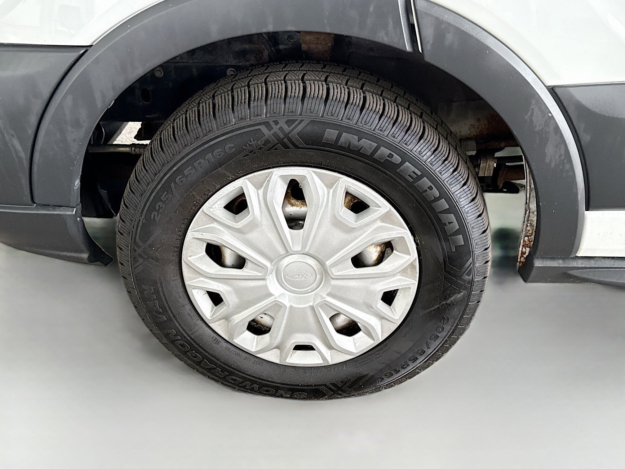 Used 2015 Ford Transit 150 XLT image 33