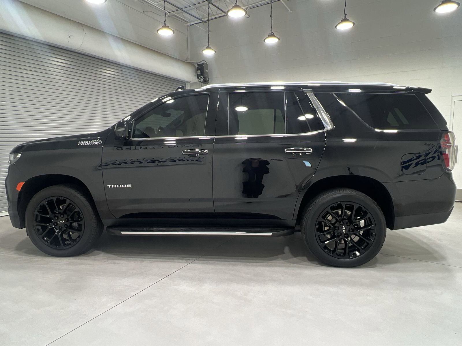 Used 2024 Chevrolet Tahoe High Country image 5