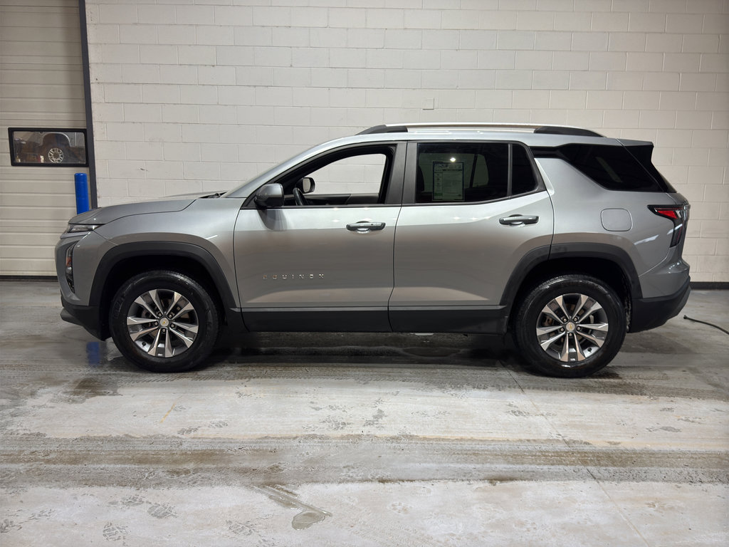 Used 2025 Chevrolet Equinox LT w/ Convenience Package II image 2