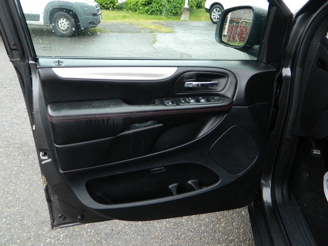 Used 2019 Dodge Grand Caravan GT FWD image 23