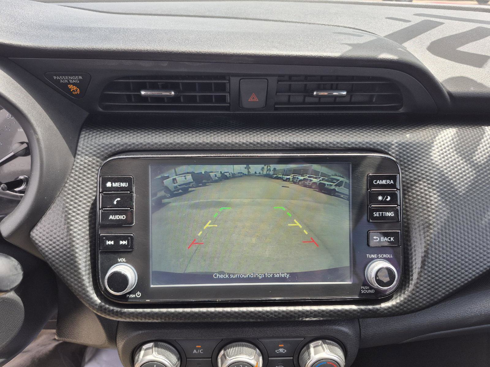 Used 2023 Nissan Kicks SV image 6