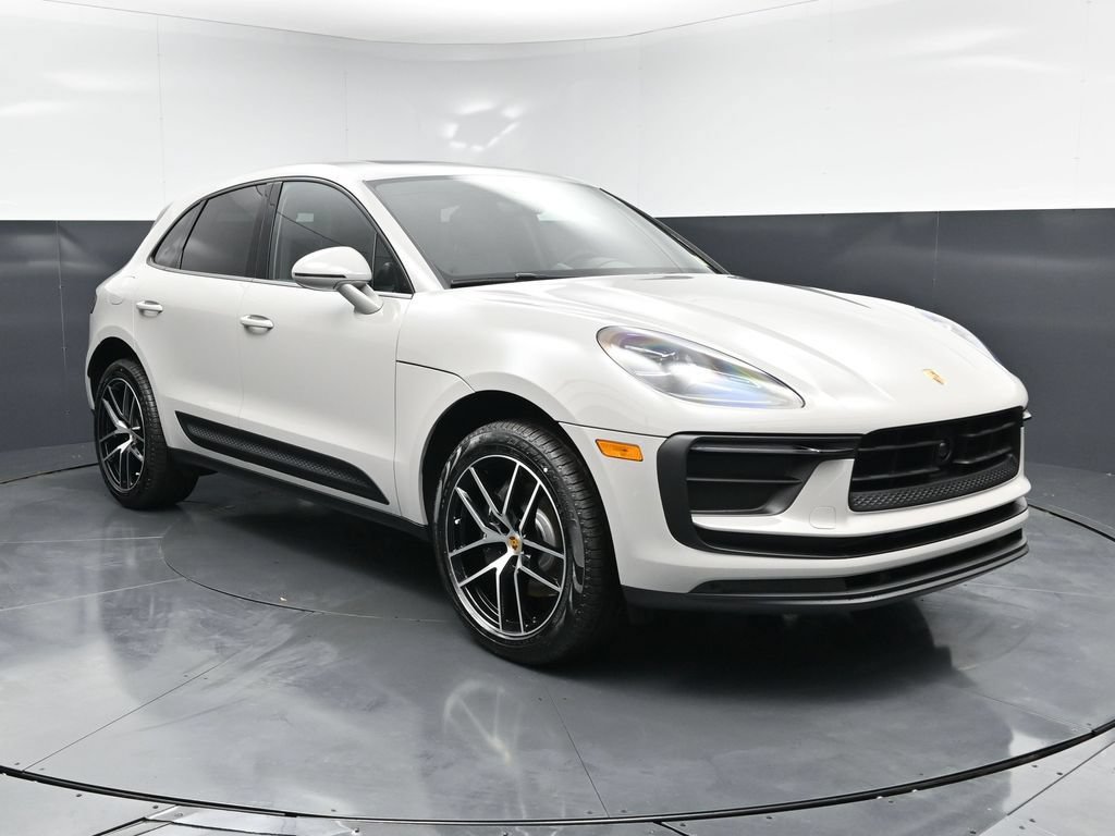 New 2026 Porsche Macan AWD/4WD image 11