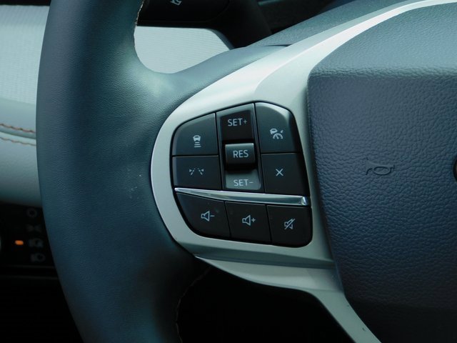 New 2026 Ford Explorer Active w/ Active Comfort Package image 18