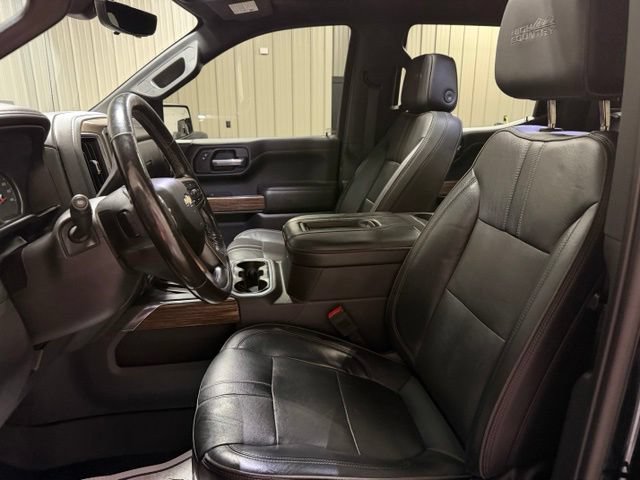 Used 2020 Chevrolet Silverado 1500 High Country w/ Technology Package AWD/4WD image 16