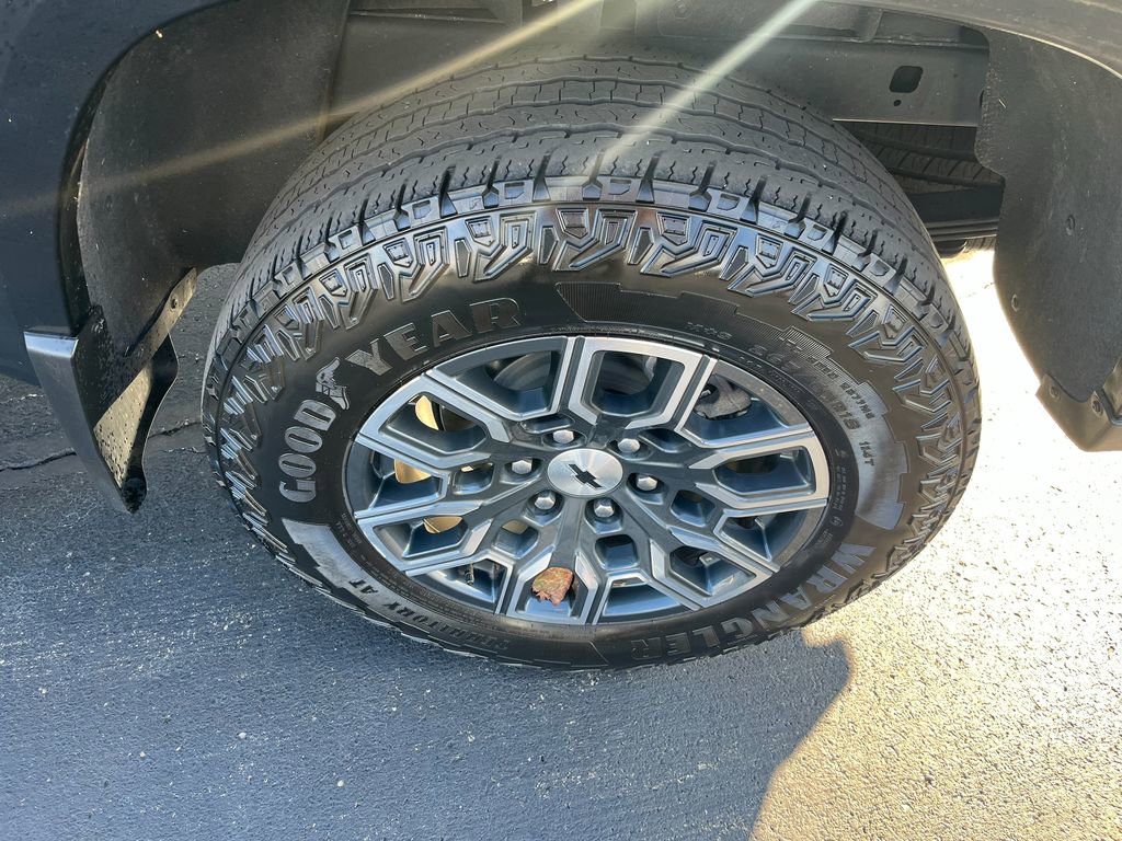 Certified 2024 Chevrolet Colorado Z71 w/ Z71 Convenience Package 2 image 13