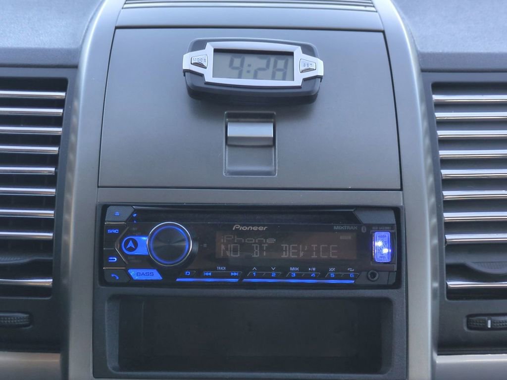 Used 2011 Nissan Sentra 2.0 SR w/ Convenience Pkg image 17