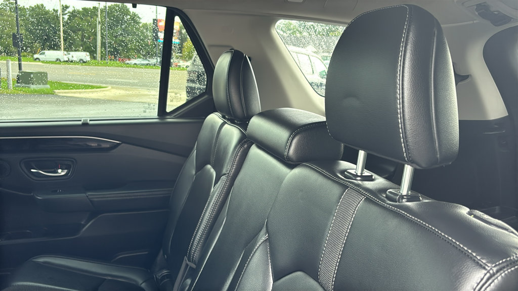 Used 2023 Honda Pilot EX-L image 11