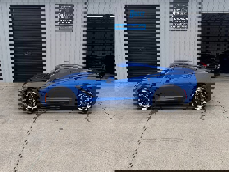 Used 2015 Chevrolet Corvette Stingray Coupe w/ 3LT Preferred Equipment Group image 6