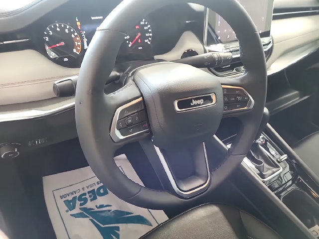 Used 2024 Jeep Compass Limited AWD/4WD image 9