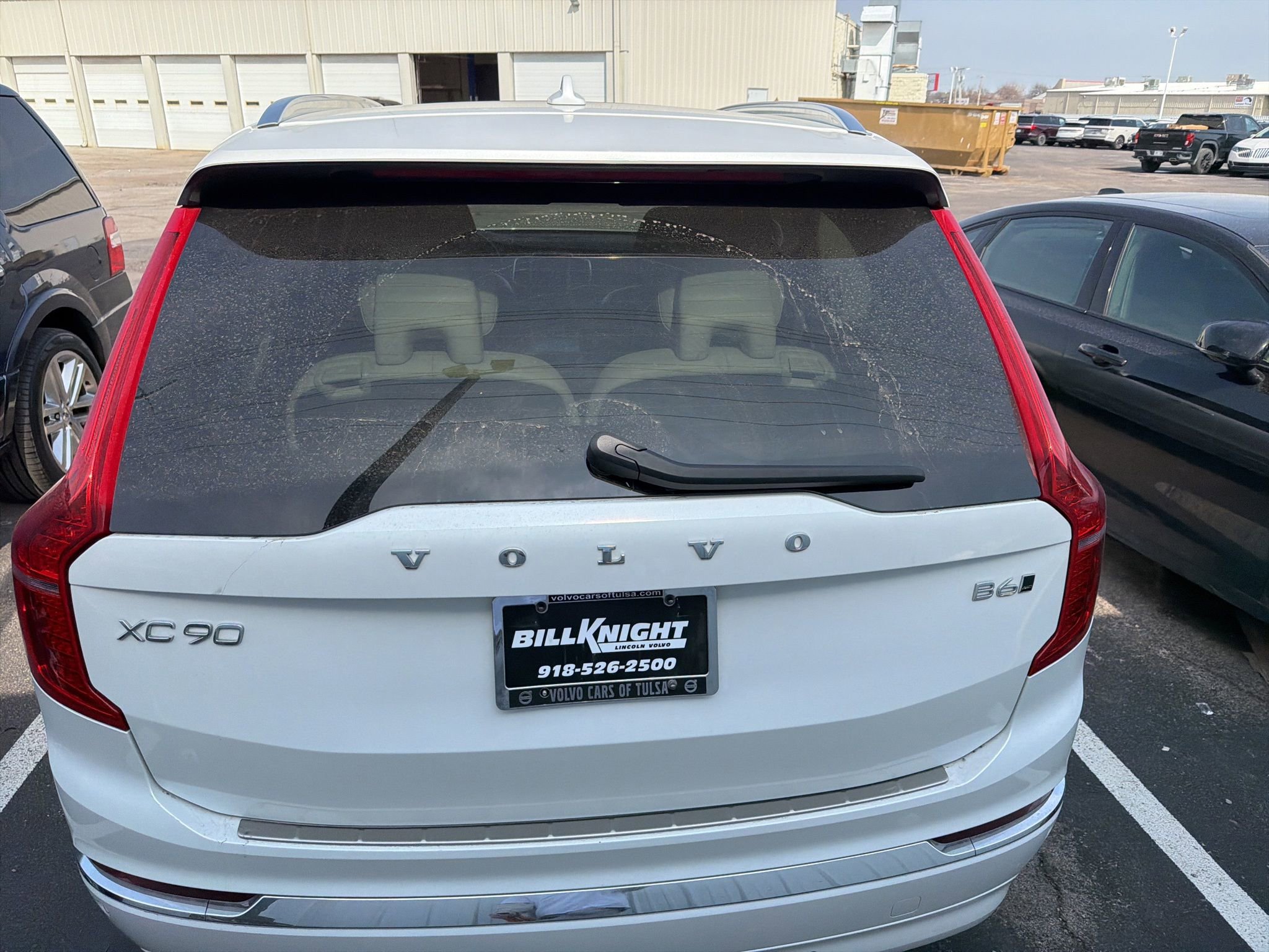 Used 2023 Volvo XC90 B6 Plus image 9