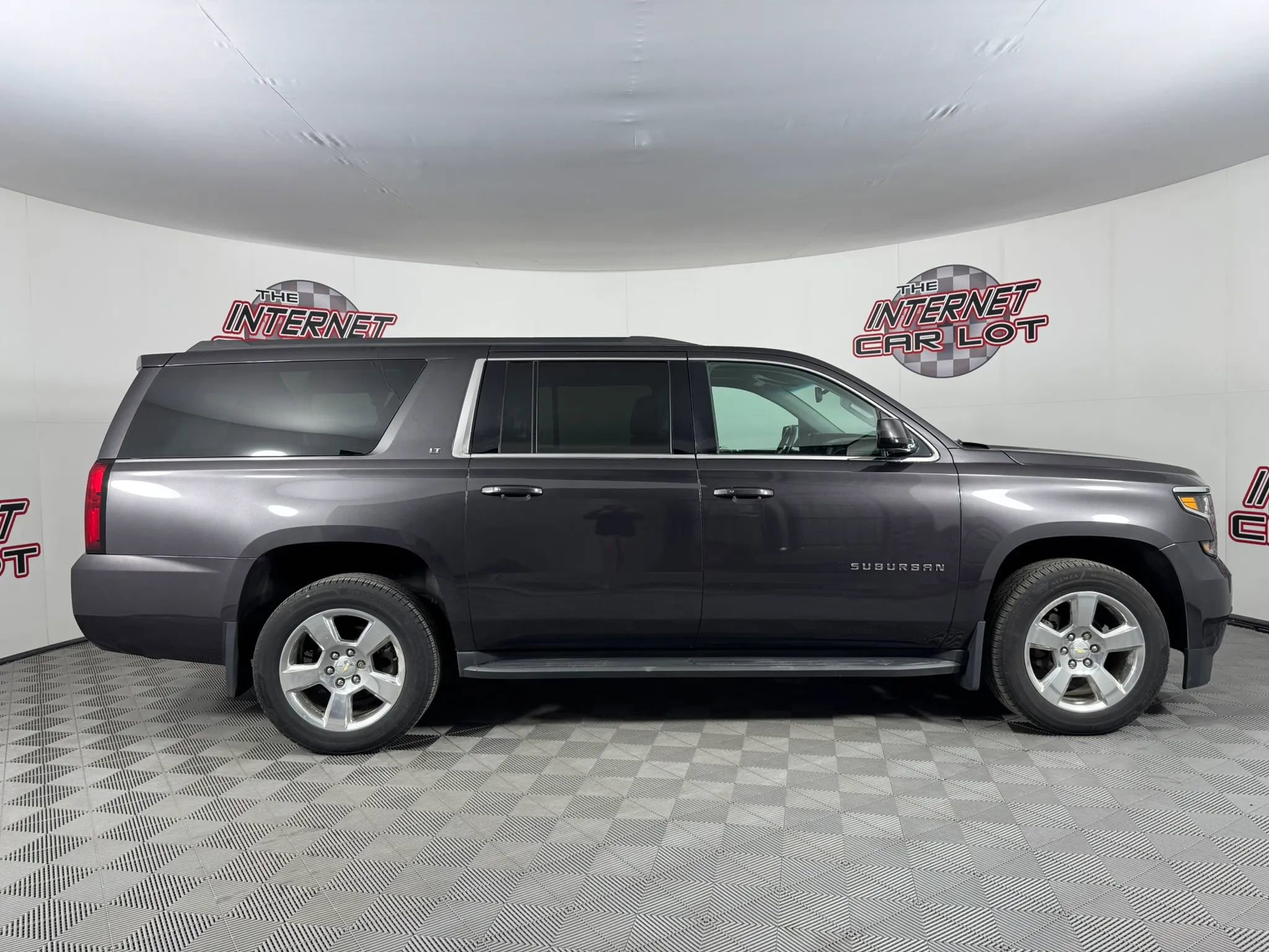 Used 2016 Chevrolet Suburban LT AWD/4WD image 6