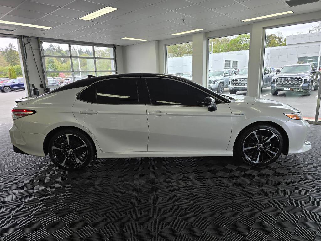 Used 2020 Toyota Camry XLE w/ Driver Assist Package FWD image 2