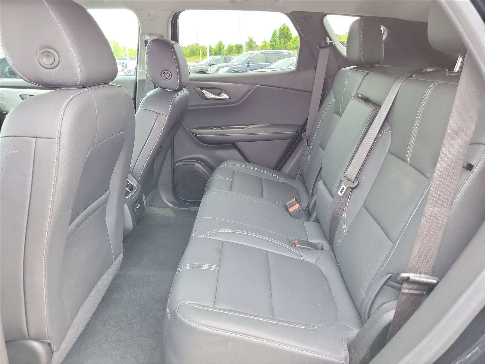 Used 2024 Chevrolet Blazer LT FWD image 13