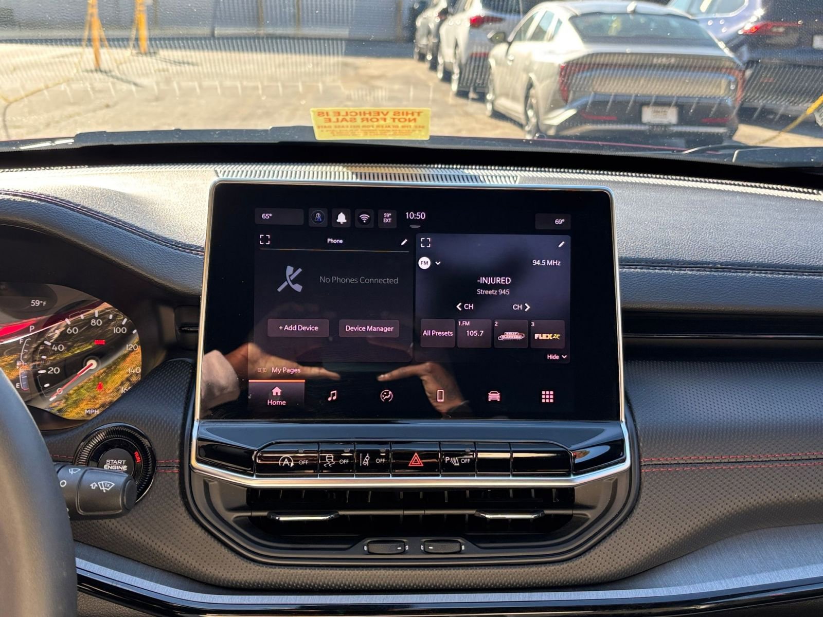 Used 2025 Jeep Compass Trailhawk image 21