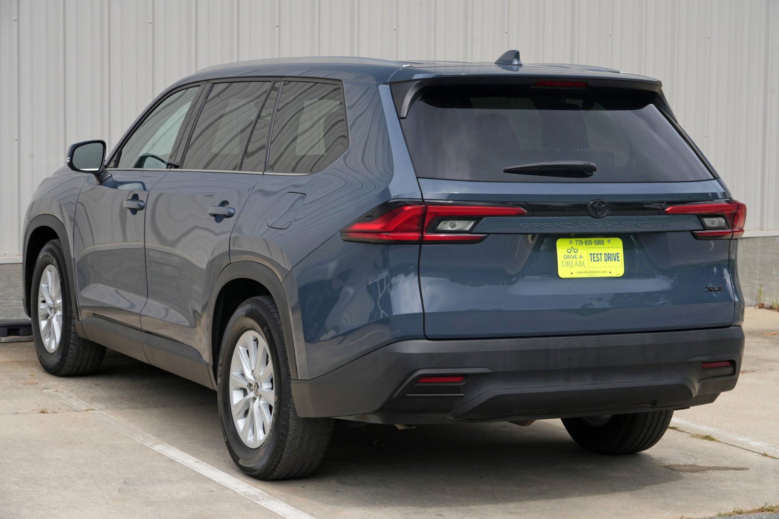 Used 2024 Toyota Grand Highlander FWD image 48