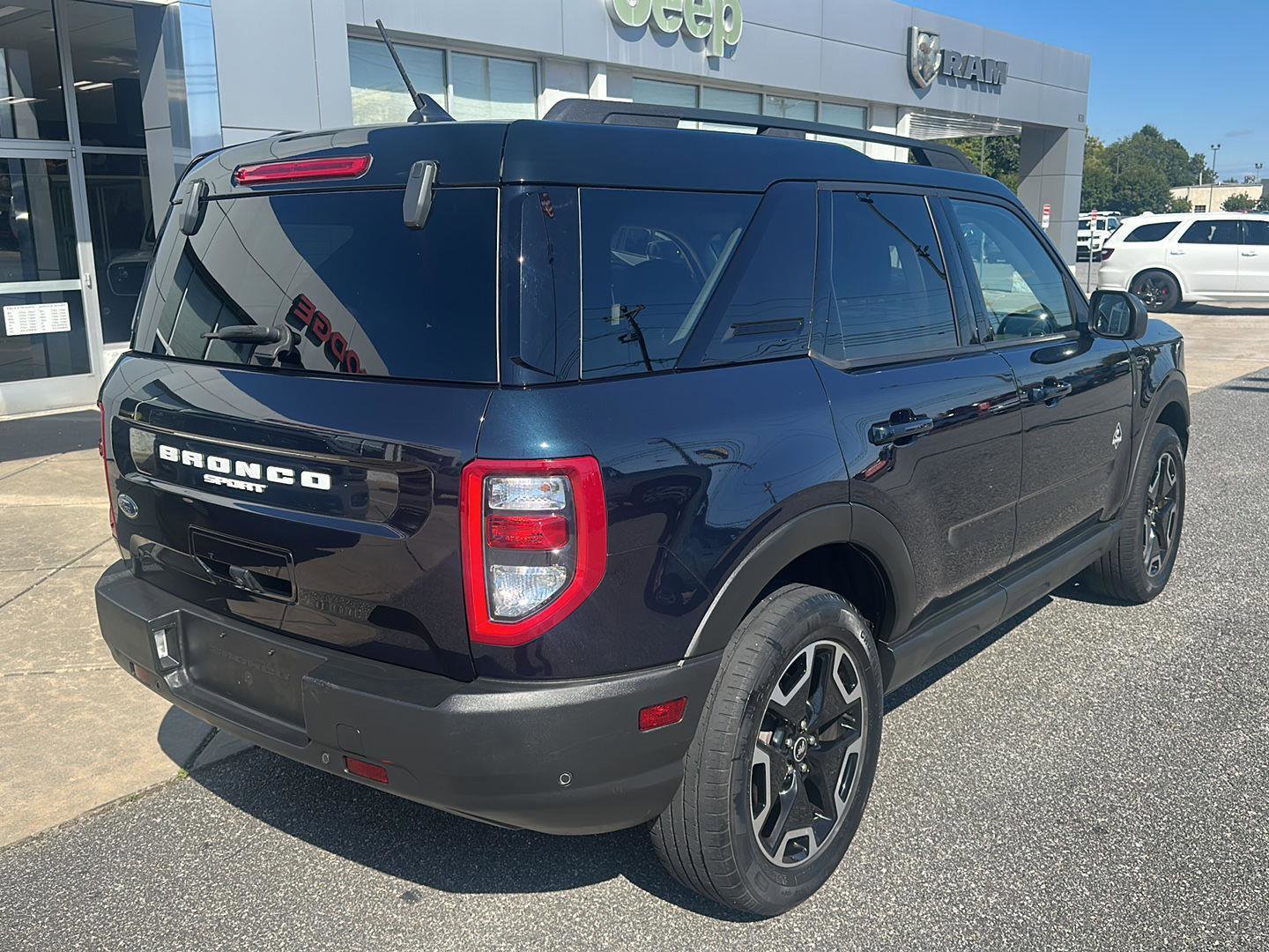 Used 2021 Ford Bronco Sport Outer Banks image 7