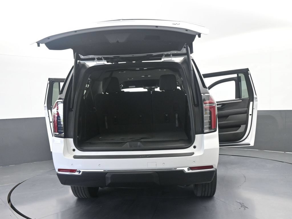 Used 2025 Chevrolet Suburban LT RWD image 86