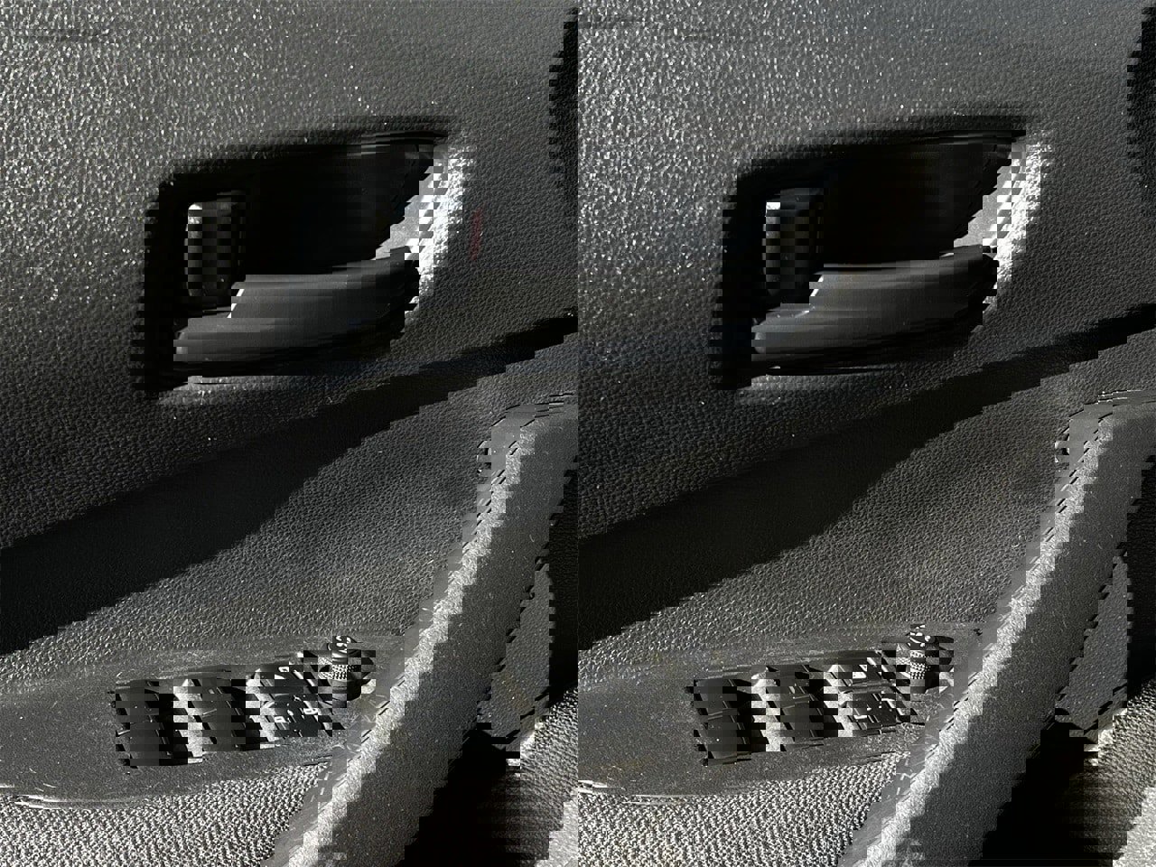 Used 2024 Toyota Corolla LE image 21