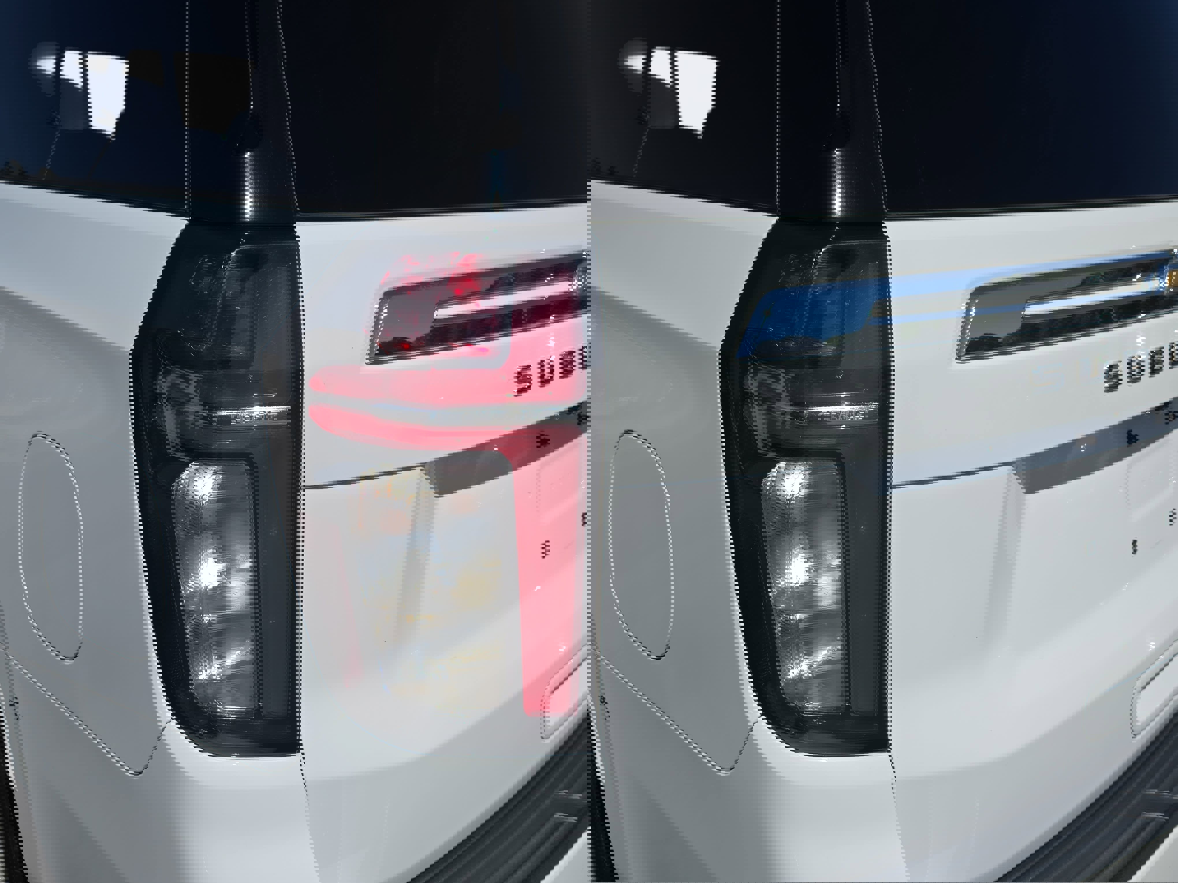 Used 2022 Chevrolet Suburban Premier image 29