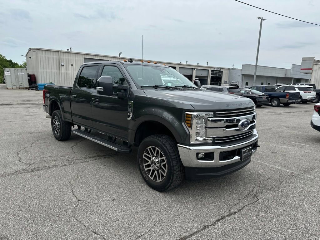 Used 2019 Ford F250 Lariat w/ Lariat Ultimate Package AWD/4WD image 2