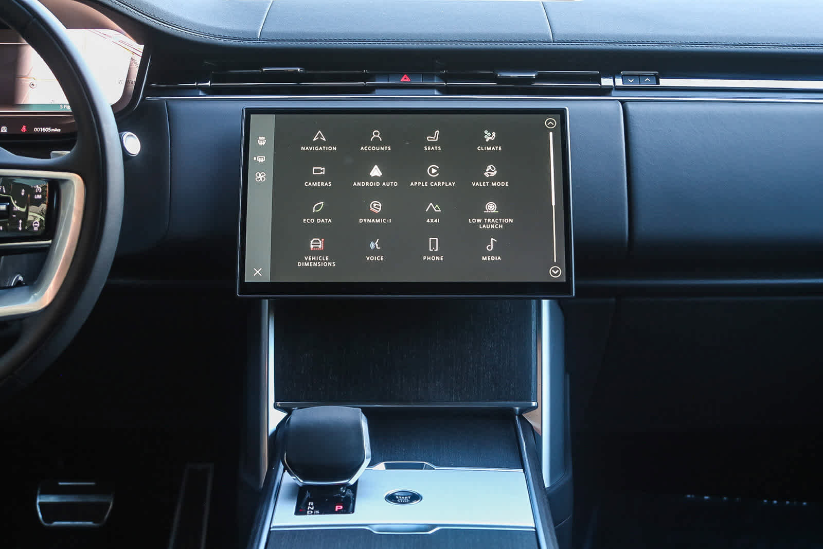 Used 2025 Land Rover Range Rover SE image 14