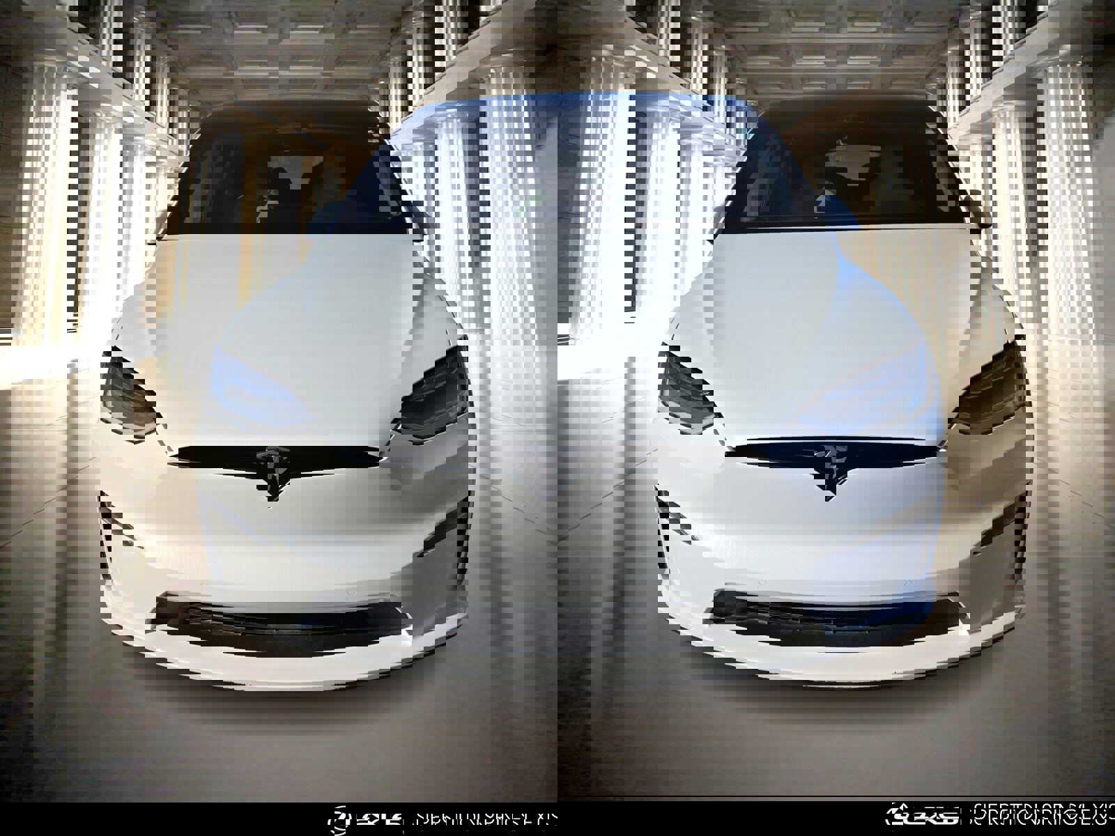 Used 2022 Tesla Model X Plaid image 4