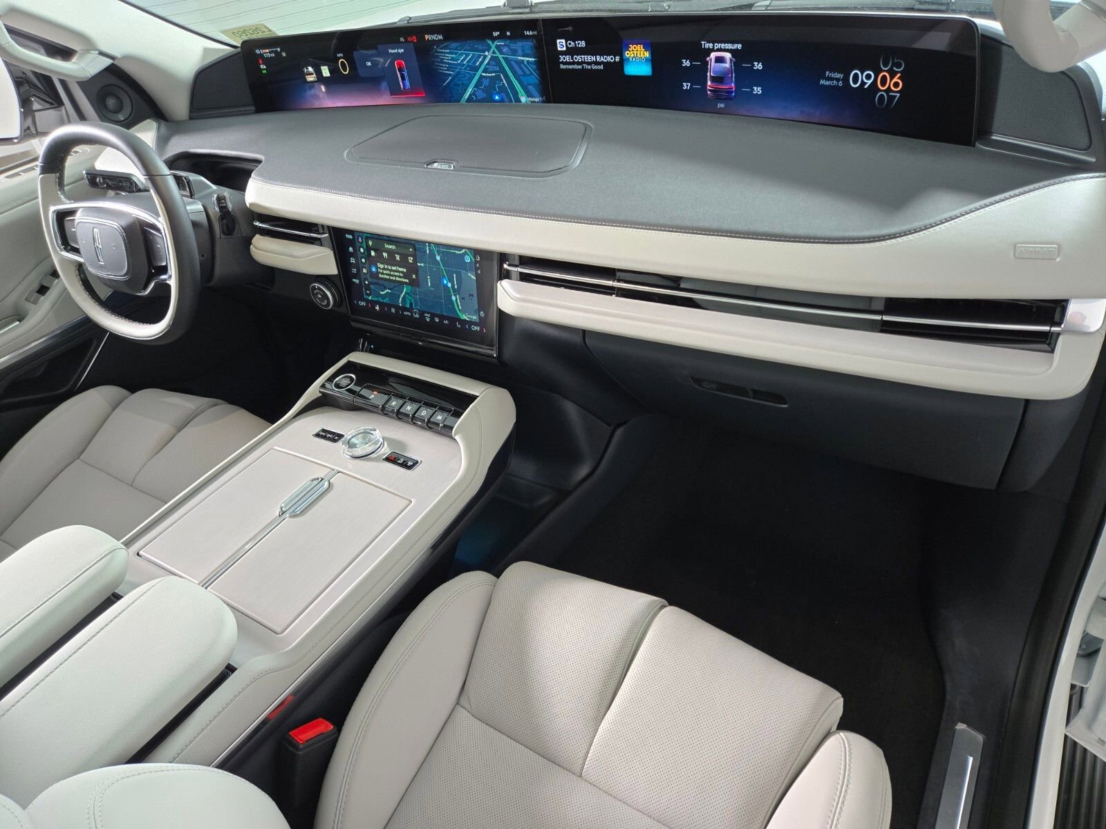 New 2026 Lincoln Navigator L Premier image 21